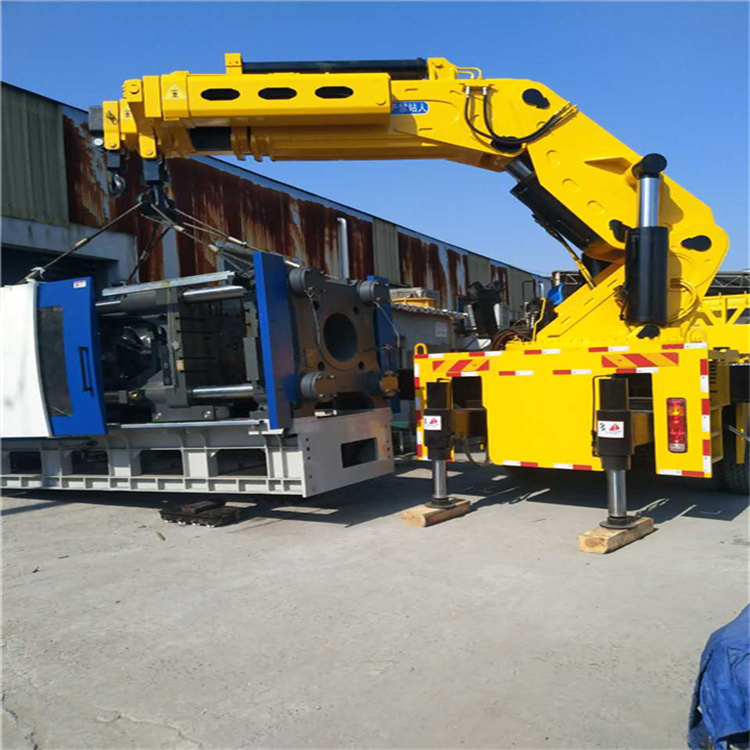 余干县 大吨位折臂吊出租费用解析：一小时租赁多少钱