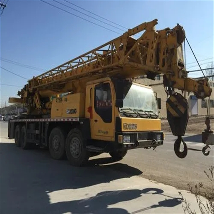 余干县吊车吊挖机的正确办法